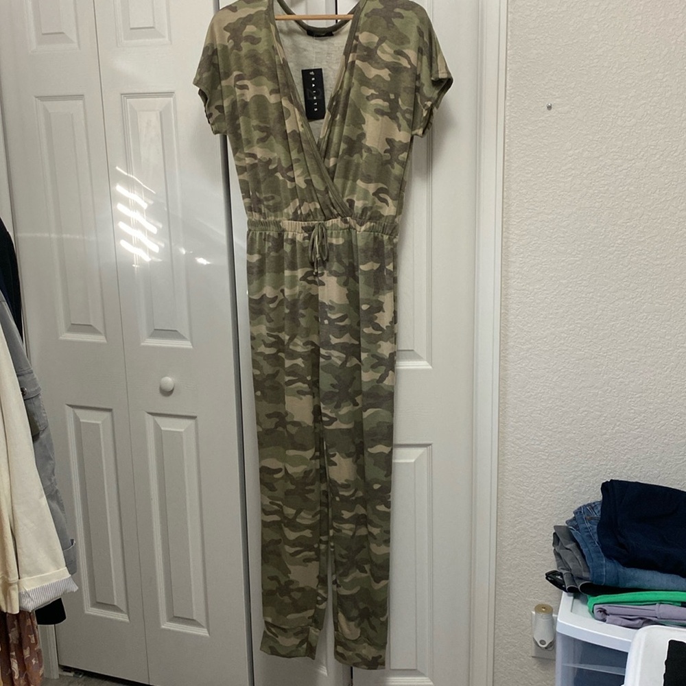 Jump suit